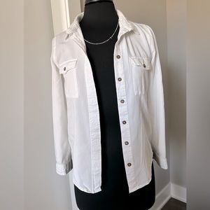 Love tree collared button down size S long sleeve top, very soft great condition